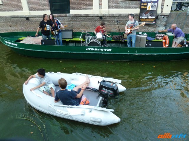 _dave_mchugh_band_on_the_boat16.jpg