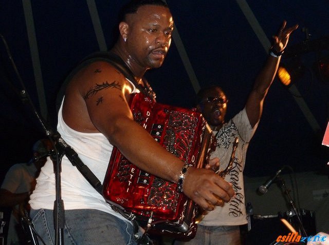 _dwayne_dopsie_and_the_zydeco_hellraisers5.jpg